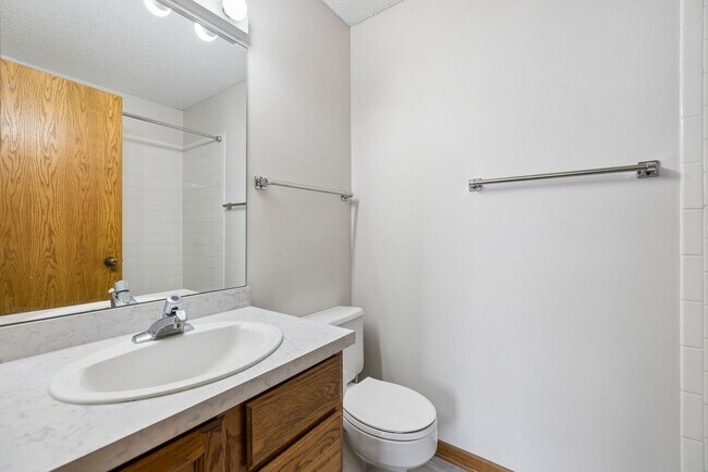 Building Photo - 139 N 11th St