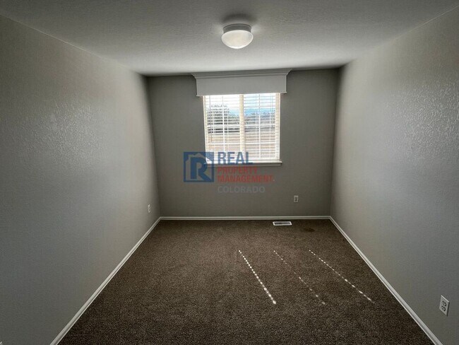 Building Photo - 4810 Eagle Blvd