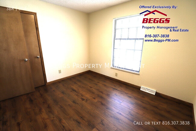Building Photo - 1221 Broadmore Ln