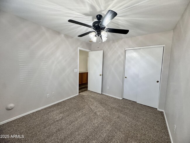 Building Photo - 9138 W Ross Ave