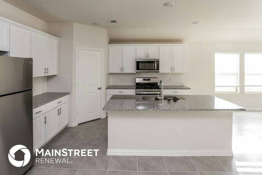 Building Photo - 525 Janette Ct