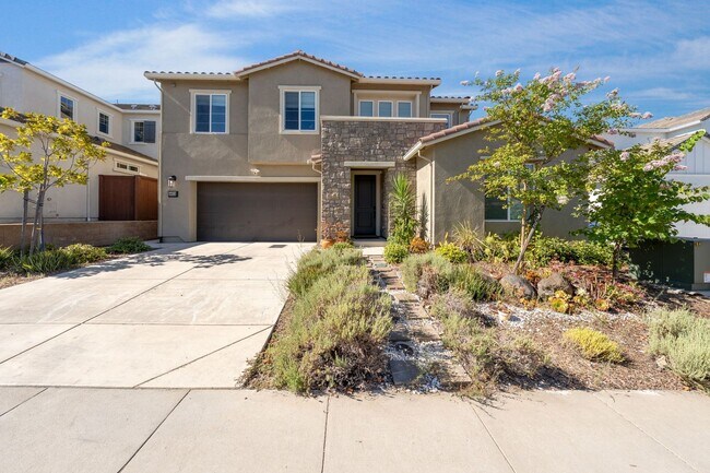 Building Photo - 4623 Flagstaff Dr