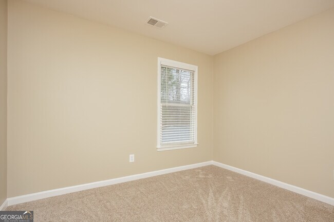 Building Photo - 991 Laurel Springs Ln SW