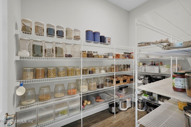 Building Photo - 247 Huguenot Ln