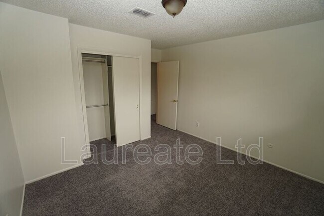 Building Photo - 7260 S Gaylord St