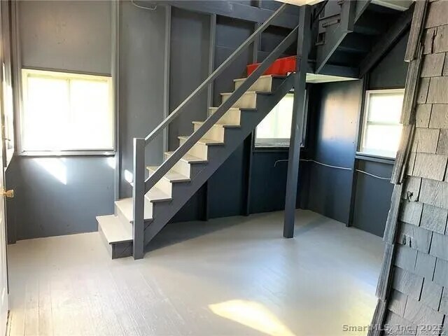 Building Photo - 19 Madison St