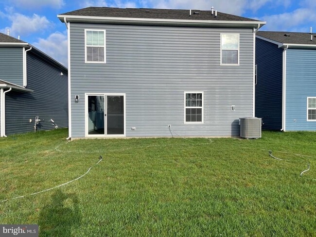 Building Photo - 112 Charing Cross Dr