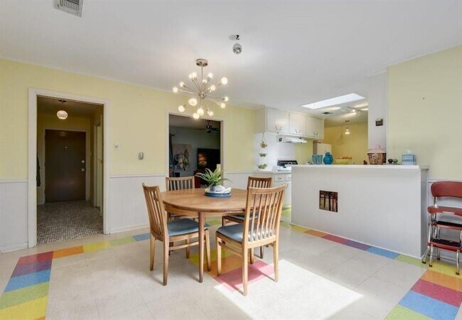 Building Photo - 11403 Indianhead Dr