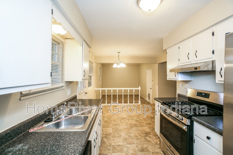 Building Photo - 12209 Dunbar Cir N
