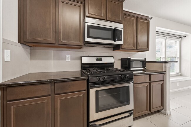 Building Photo - 19339 Vermillion Ct