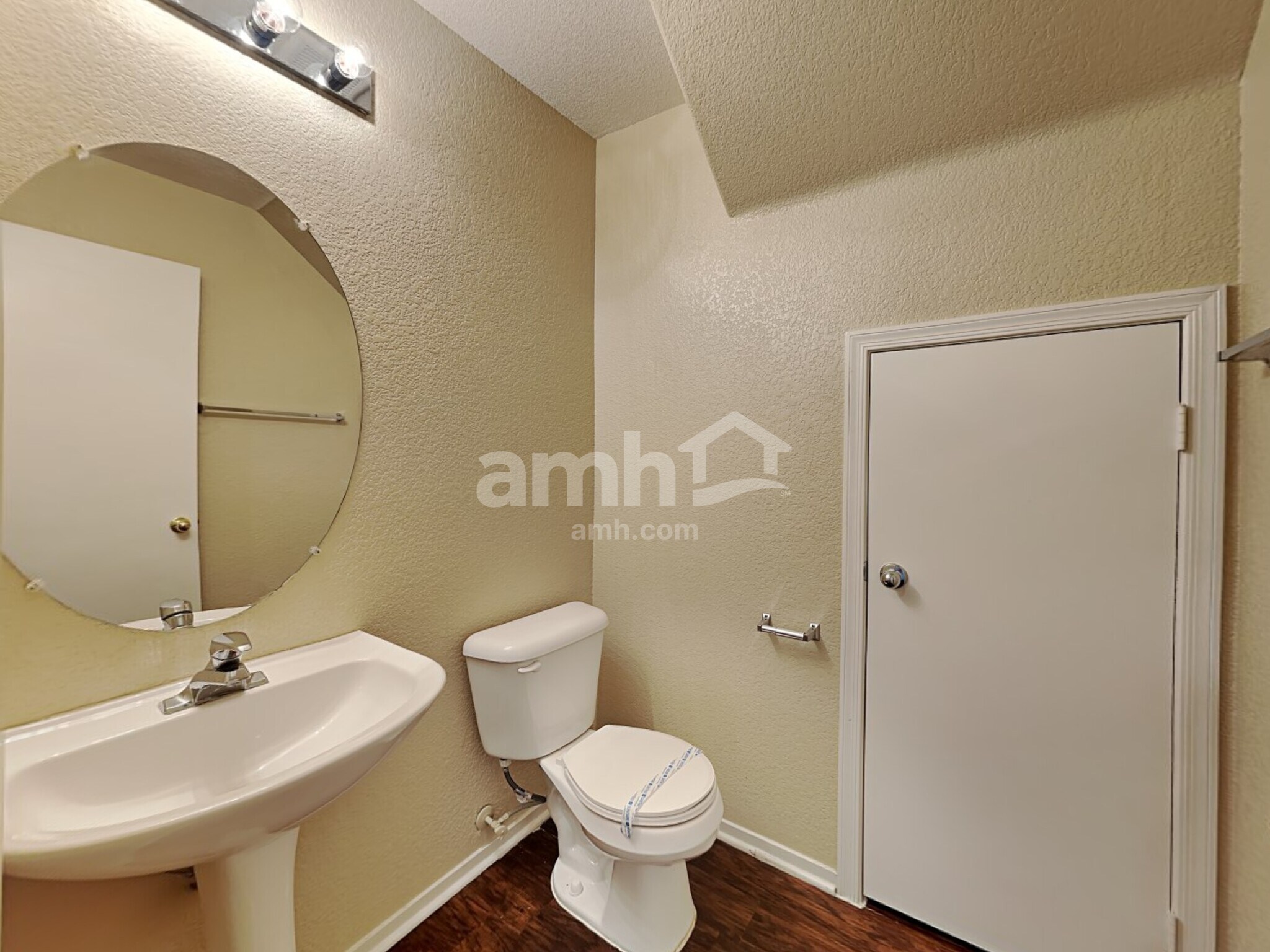 Building Photo - 5129 Meadow Rock Ave