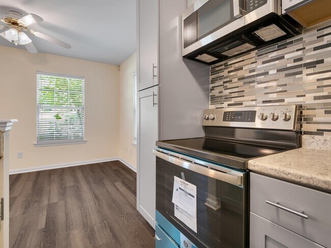 Building Photo - 2222 St Marks St