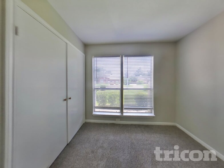 Building Photo - 18311 Autumn Trails Ln
