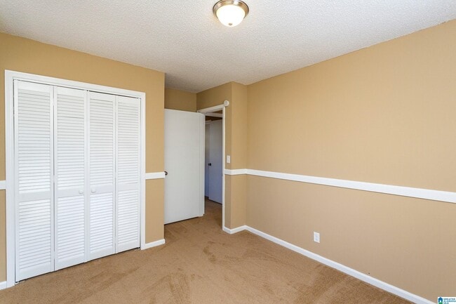 Building Photo - 3001 Sartain Dr