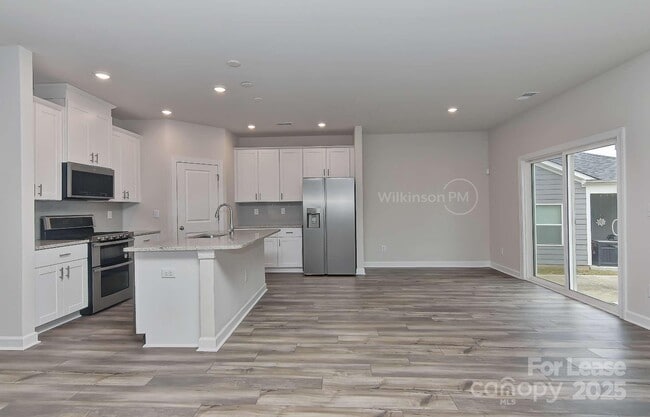 Building Photo - 4104 Armstrong Farm Dr