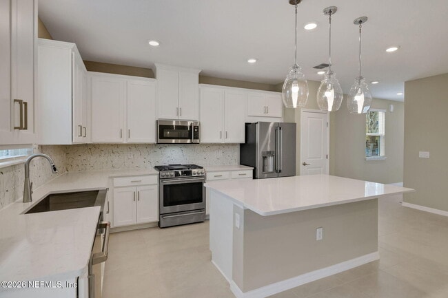 Building Photo - 365 Cherry Elm Dr