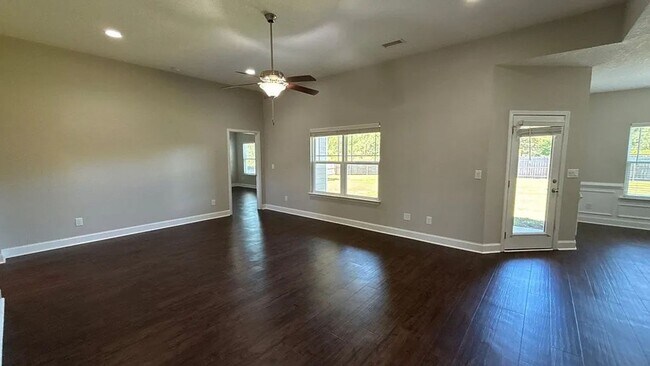 Building Photo - 6 Cheyenne Trl