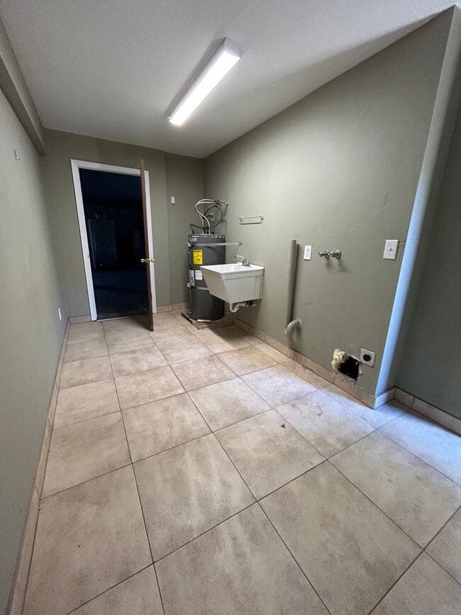 Building Photo - Updated Carmel Valley Home For Rent