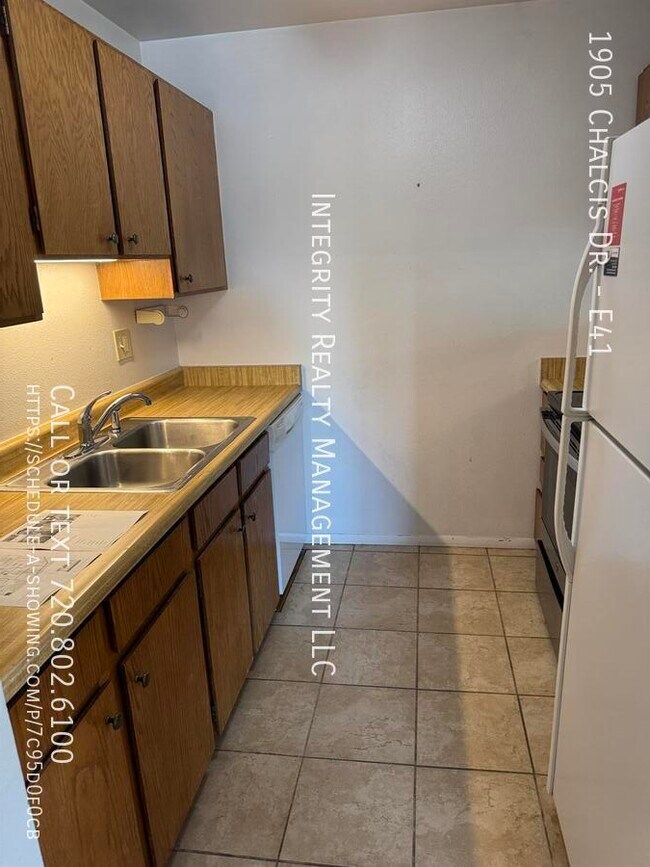 Building Photo - 1905 Chalcis Dr