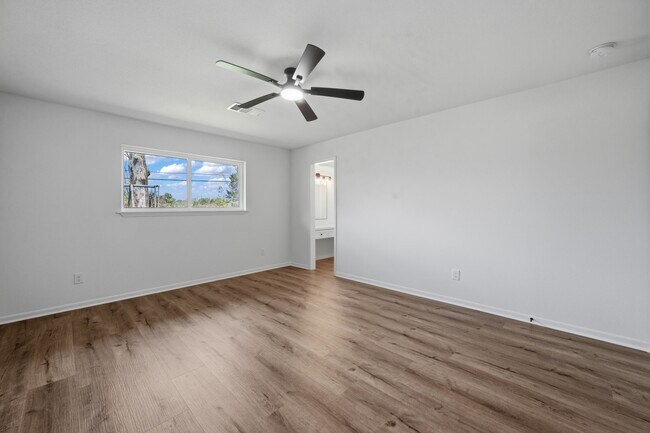 Building Photo - 210 Ridgemont Dr