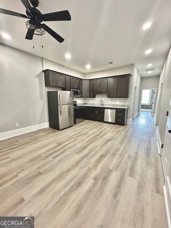 Building Photo - 14 W Alabama St