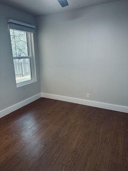 Building Photo - 11605 Castle Rock Ct