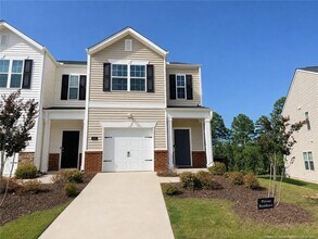 Building Photo - 225 David Hl Dr