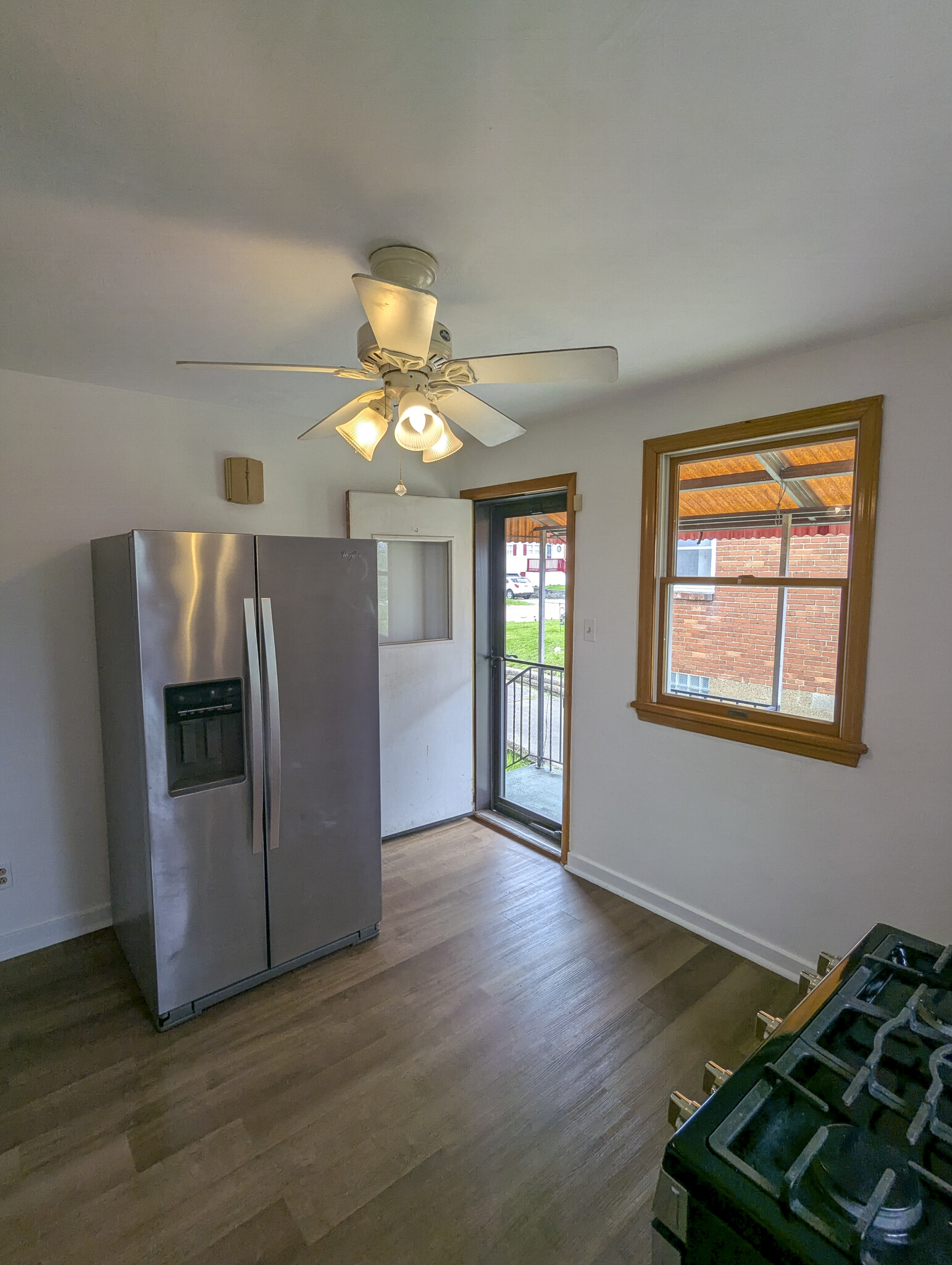 Building Photo - 713 Overhill Dr