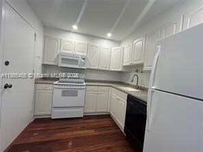 Primary Photo - 401 Golden Isles Dr