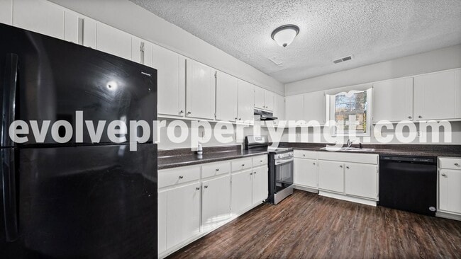 Building Photo - 3712 Firethorne Dr