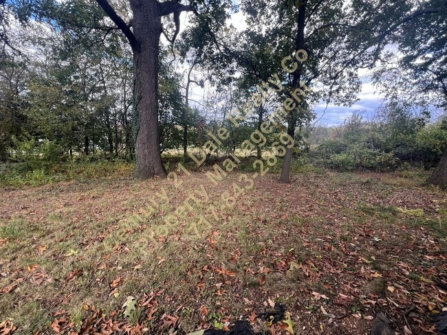 Building Photo - 2BR, 1.5 Bath home in Dallastown School Di...