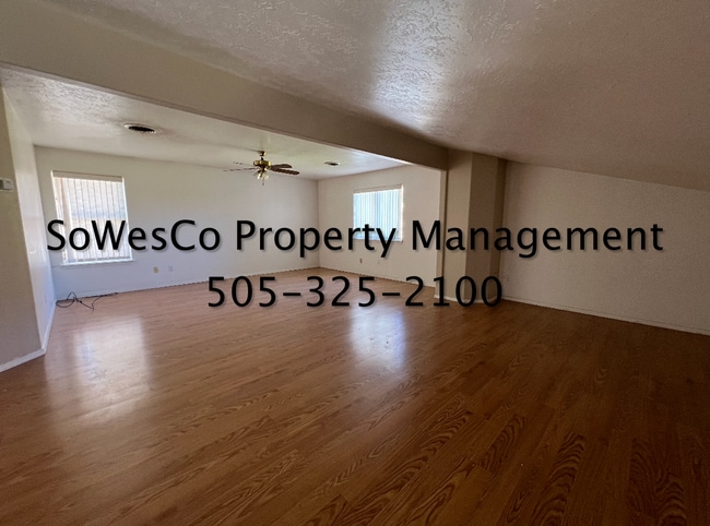 Building Photo - 3300 Majesta Pl
