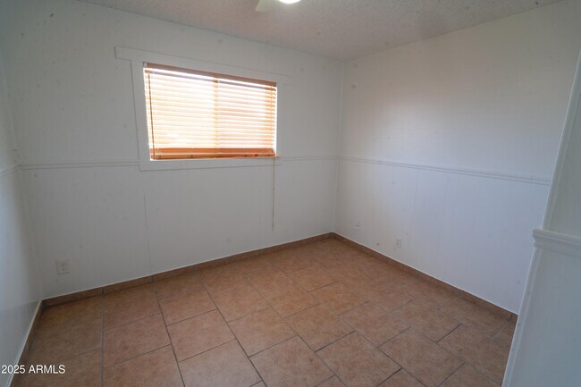 Building Photo - 2461 W Gregory St