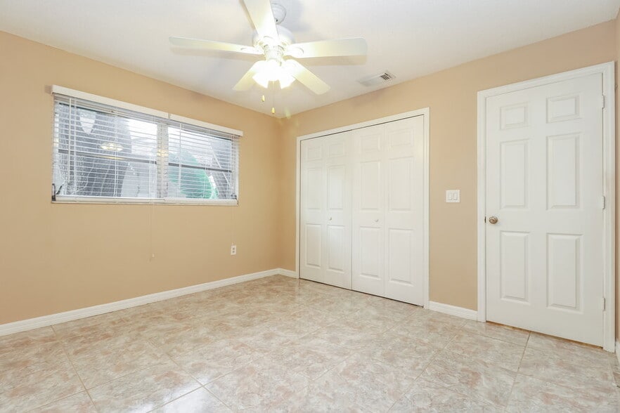 Building Photo - 2157 Black Oak Ct