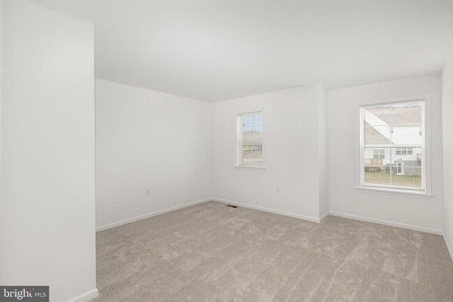 Building Photo - 7880 Briarwood Dr