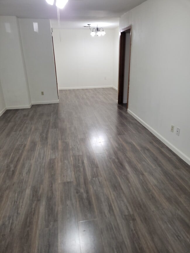 Building Photo - 1705 Harding St