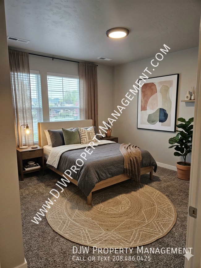 Building Photo - 3948 N Chelmsford Ave