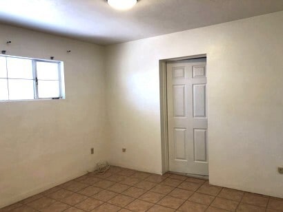 Building Photo - Central 2 Bedroom 2 Bath Home Duplex near ...