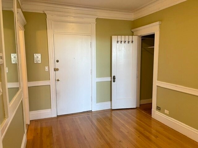 Building Photo - 464 Commonwealth Ave