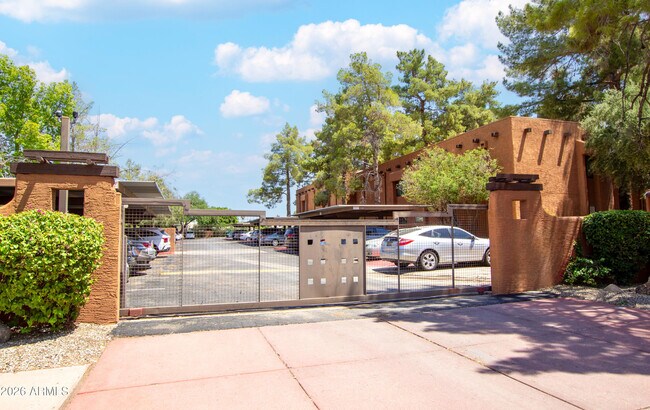 Building Photo - 4704 E Paradise Village Pkwy N