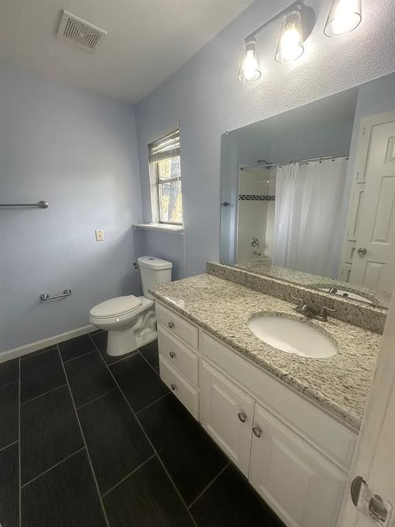 Building Photo - 13205 Bourbon St