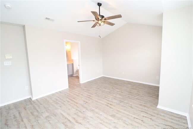 Building Photo - 805 Meeting Hall Dr