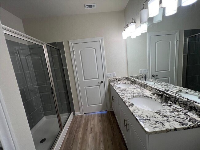 Building Photo - 101 Purple Sandpiper Ln