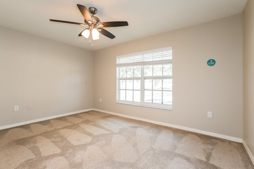 Building Photo - 2304 Pleasure Run Dr