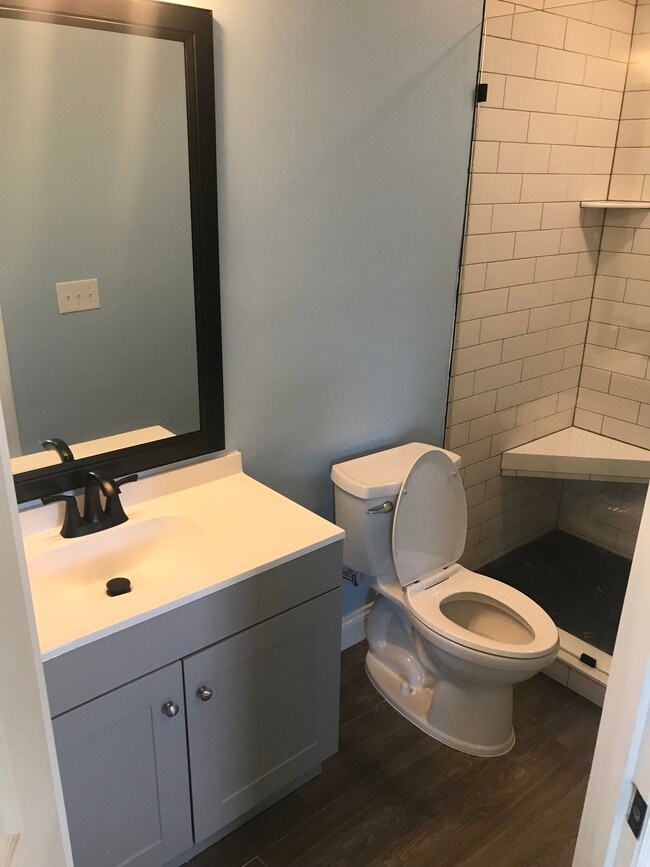 Building Photo - 228 Hawthorne Rd