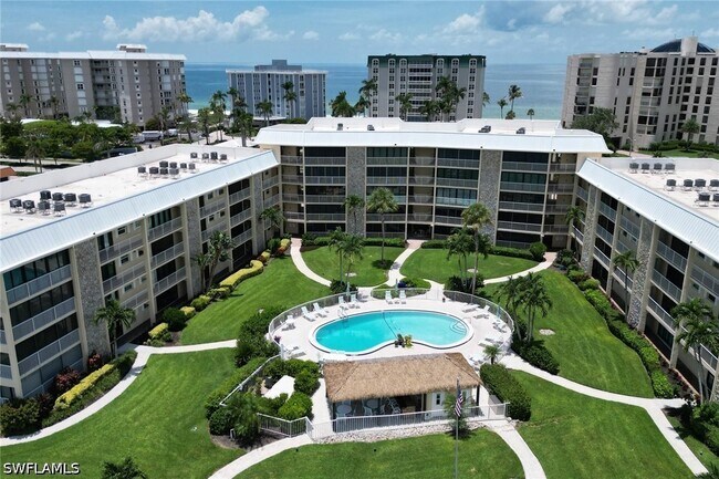 Building Photo - 3000 Gulf Shore Blvd N