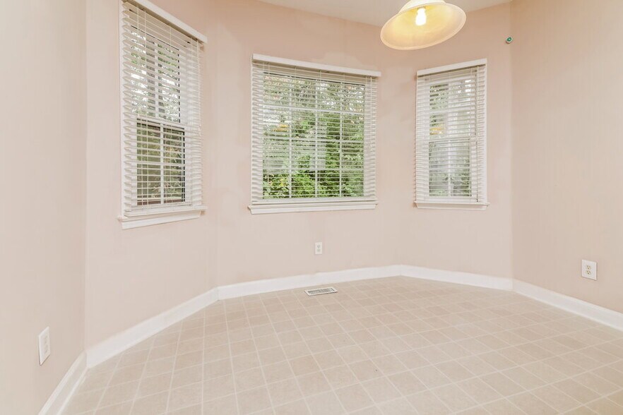 Building Photo - 7701 Harps Mill Woods Run
