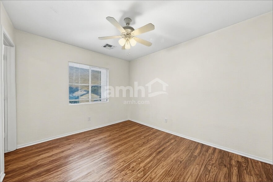 Building Photo - 5128 W Shumway Farm Rd