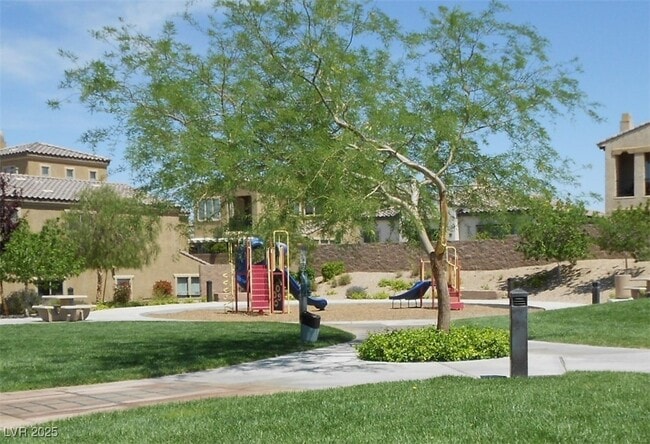 Building Photo - 1000 Via Stellato St