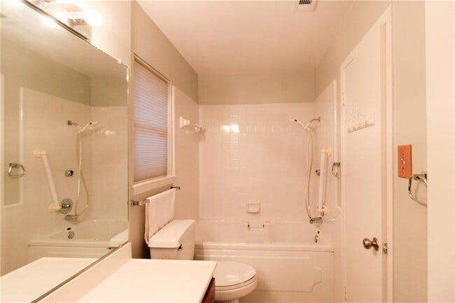 Building Photo - 11707 Norwegian Wood Dr